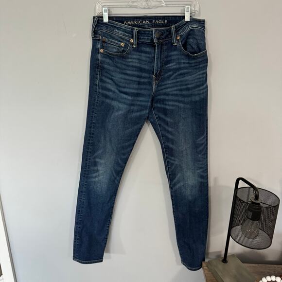 American Eagle Airflex+ Athletic Skinny Jeans Men's Size 32 W x 32 L Medium Wash - Picture 1 of 8
